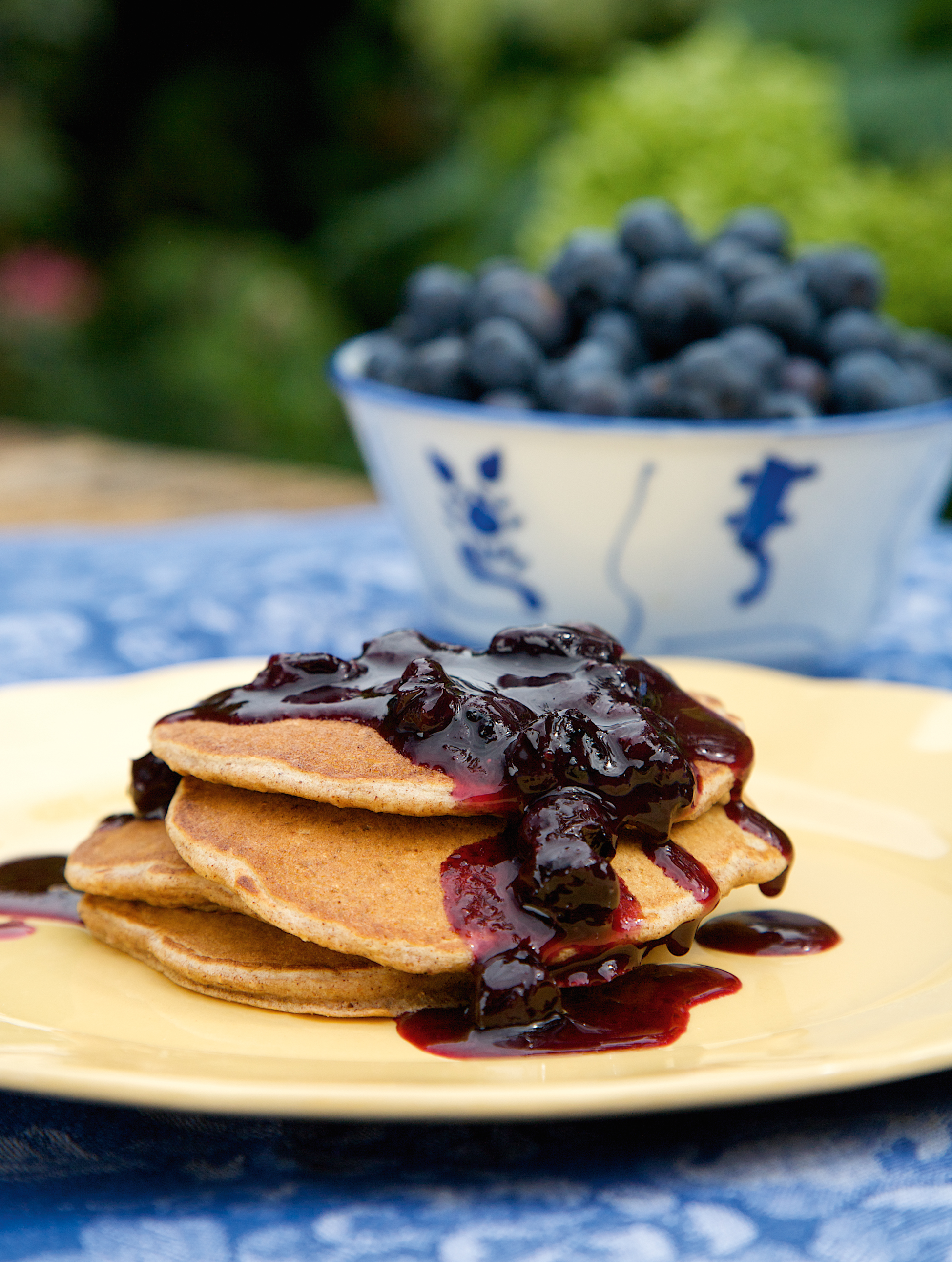 Morning with  Blueberry Sauce to   blueberry make how Round Kid with muffin pancakes Pancakes Year blueberry mix Honey Sunday