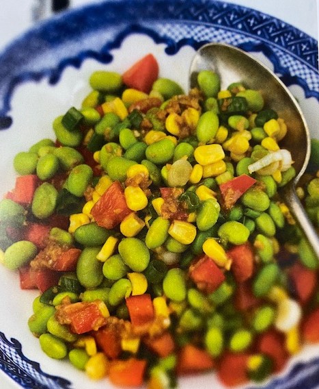 ue local corn and edamame to make a vegetarian main course salad